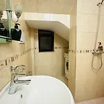 Sunlight & Comfort Flat 4 Pax * Tirana