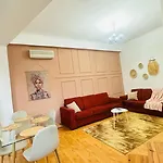 Sunlight & Comfort Flat 4 Pax Apartament Tirana